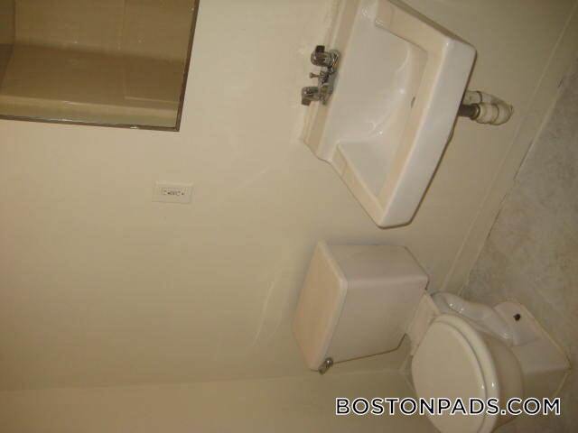 165 Hemenway St in Boston, MA - Building Photo