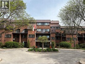 36 Hayhurst Rd in Brantford, ON - Building Photo