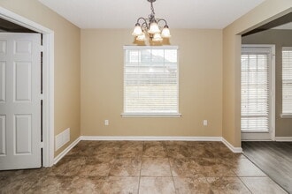 6776 Anna May Dr in Walls, MS - Building Photo - Building Photo
