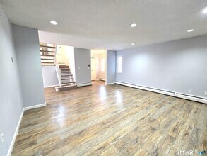 7 Staunton Ct in Farmington, CT - Building Photo - Building Photo