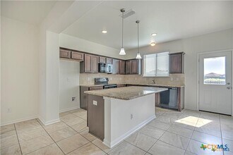 1070 Spring Terrace Loop in Temple, TX - Building Photo - Building Photo