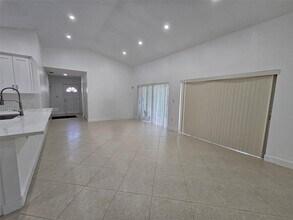15160 SW 128th Ave in Miami, FL - Building Photo - Building Photo