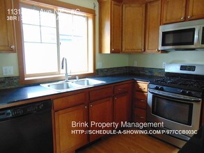 11318 8th Ave NE-Unit -#C in Seattle, WA - Foto de edificio - Building Photo