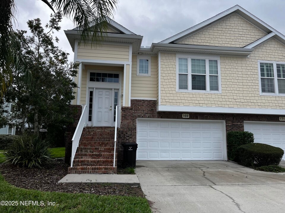 169 Sunset Cir N in St. Augustine, FL - Building Photo