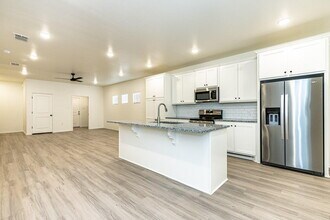 5549 Lehigh St in Lubbock, TX - Building Photo - Building Photo