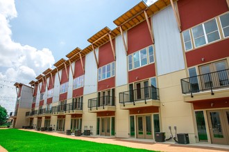 Peanut Factory Lofts in San Antonio, TX - Building Photo - Building Photo