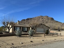 5005 Camelback Pl in Kingman, AZ - Building Photo
