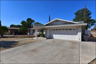 1739 Russ Randall St in El Paso, TX - Building Photo - Building Photo