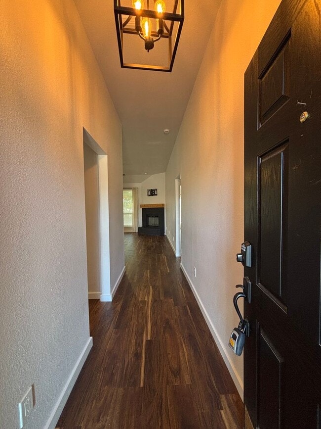 1117 Marcia Ln in Burleson, TX - Building Photo - Building Photo