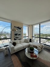 1975 NW 3rd Ave, Unit B2C in Miami, FL - Building Photo - Building Photo