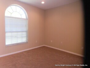 5043 5th St in Zephyrhills, FL - Building Photo - Building Photo