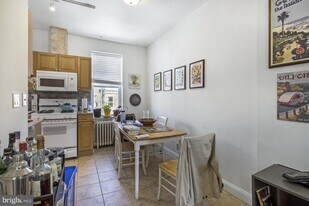 626 S 19th St in Philadelphia, PA - Building Photo