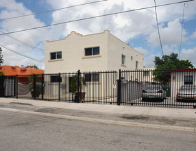 269 NW 30th St in Miami, FL - Building Photo - Building Photo