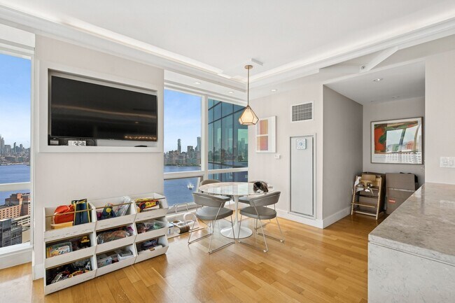 77 Hudson St, Unit 3203 in Jersey City, NJ - Building Photo - Building Photo