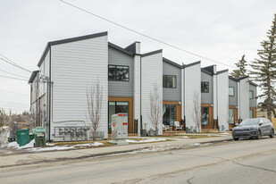 Richmond Road in Calgary, AB - Building Photo