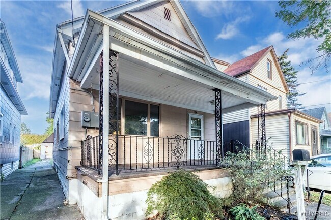 124 Davey St in Buffalo, NY - Building Photo - Building Photo