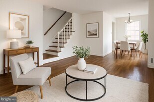 4654 36th St S in Arlington, VA - Building Photo