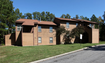 Lynnhaven Apartments in Durham, NC - Building Photo - Building Photo