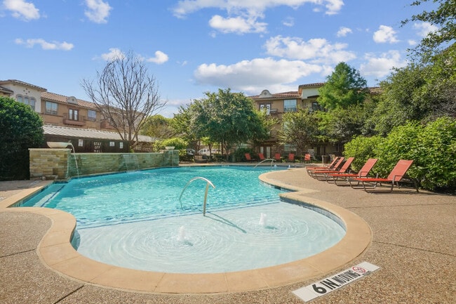 Villas di Lucca in Mansfield, TX - Building Photo - Building Photo