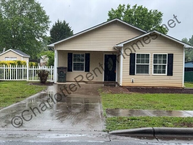 245 Evans St NW in Concord, NC - Building Photo - Building Photo