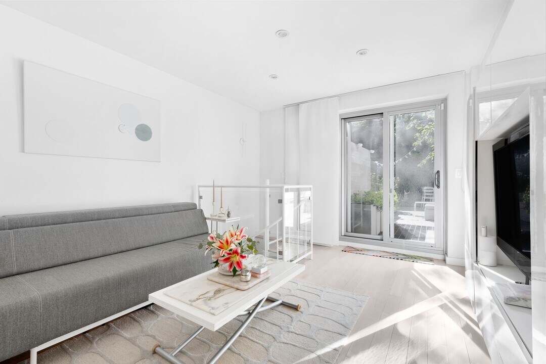 236 N 7th St in Brooklyn, NY - Building Photo