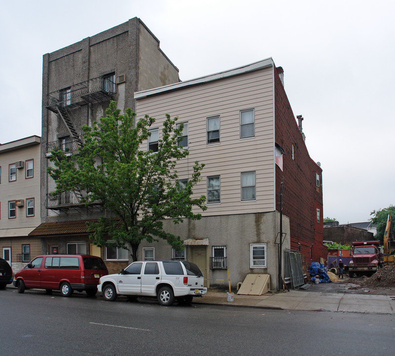 542 Market St in Newark, NJ - Foto de edificio