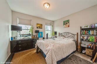 140 Easton Ct in Buffalo Grove, IL - Building Photo - Building Photo