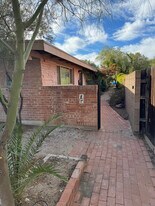 421- 425 N Olsen in Tucson, AZ - Building Photo