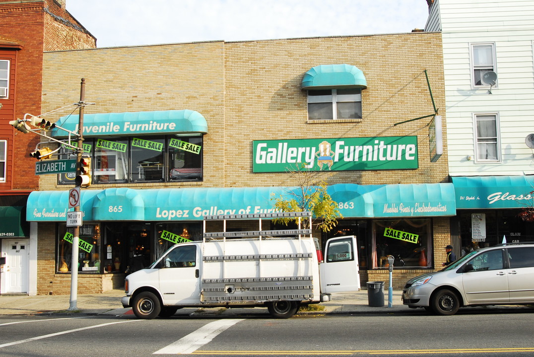 863 Elizabeth Ave in Elizabeth, NJ - Foto de edificio