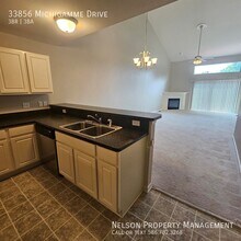 33856 Michigamme Dr in New Baltimore, MI - Building Photo - Building Photo
