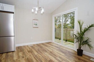 42 Woodfield St in Nashua, NH - Building Photo - Building Photo