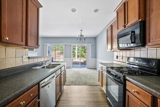 2872 Cross Creek Ct in Cumming, GA - Foto de edificio - Building Photo