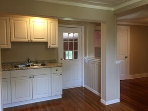 71 Elm St, Unit 1 in Ansonia, CT - Building Photo - Building Photo