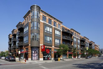 2650 N Clark St in Chicago, IL - Building Photo - Building Photo