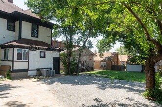 3224 E Oakland Ave in Wichita, KS - Building Photo - Building Photo