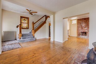 325 Alice St in Pittsburgh, PA - Building Photo