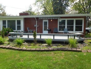 26150 Barbados Rd in Farmington, MI - Building Photo - Building Photo