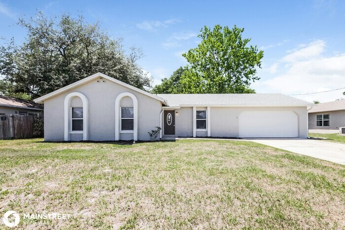 759 Cloverleaf Blvd in Deltona, FL - Foto de edificio