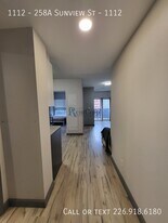 258A-258A Sunview St in Waterloo, ON - Building Photo
