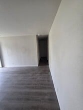 716 St Martin Dr in Sauget, IL - Building Photo - Building Photo