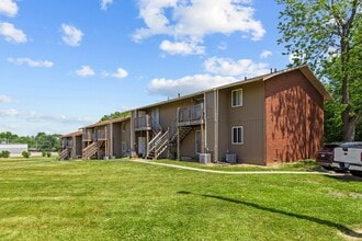 Townway Place in Danville, IL - Building Photo - Building Photo
