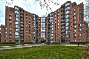 600 Talbot St in London, ON - Building Photo