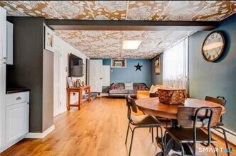 127 Englewood Ave in Bridgeport, CT - Building Photo - Building Photo