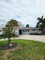 3435 Overlook Dr NE in St. Petersburg, FL - Building Photo