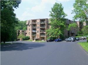 Woodbrook House Apartments in Newtown Square, PA - Foto de edificio