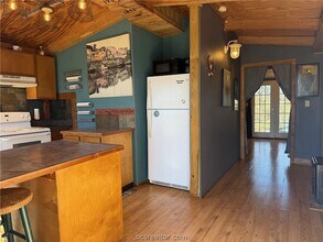 13859 Farm to Market 2155 Loop in Somerville, TX - Foto de edificio - Building Photo