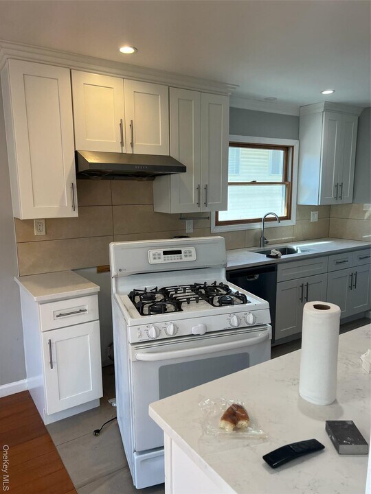 240-46 67th Ave in Queens, NY - Building Photo