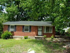 2166 Pamela Dr in Memphis, TN - Building Photo