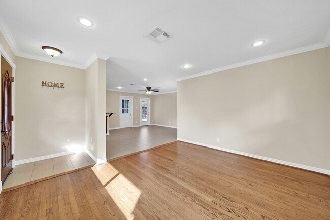 property at 1607 Willowby Dr