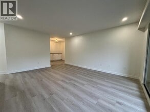 365 Ginger Dr in New Westminster, BC - Building Photo - Building Photo